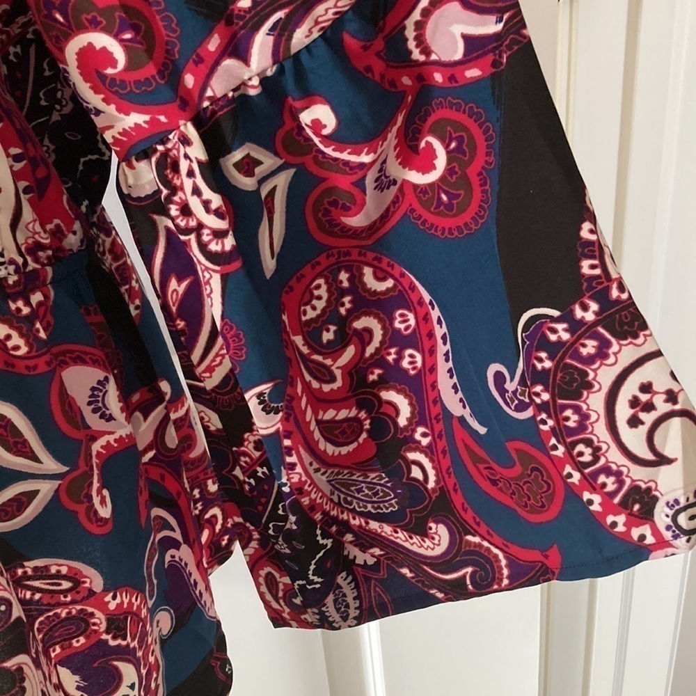 Lane Bryant Outlet 20 blouse faux wrap v-neck bell sleeves paisley - Picture 4 of 14